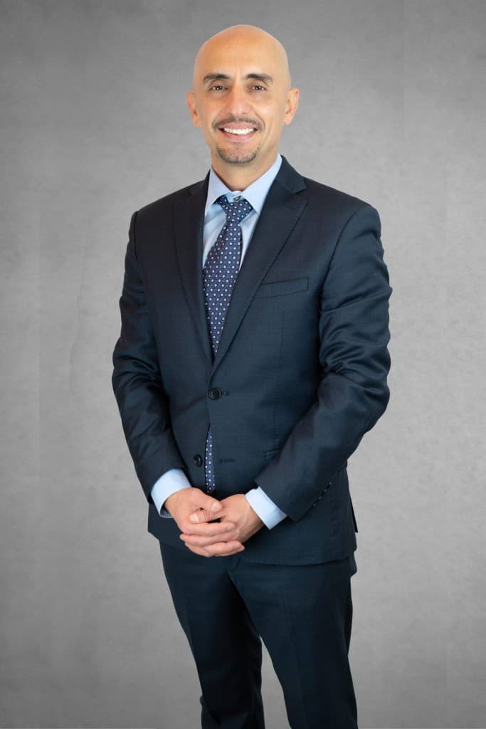 Dr. Jabran Alemi, prosthodontist at Alemi Dental